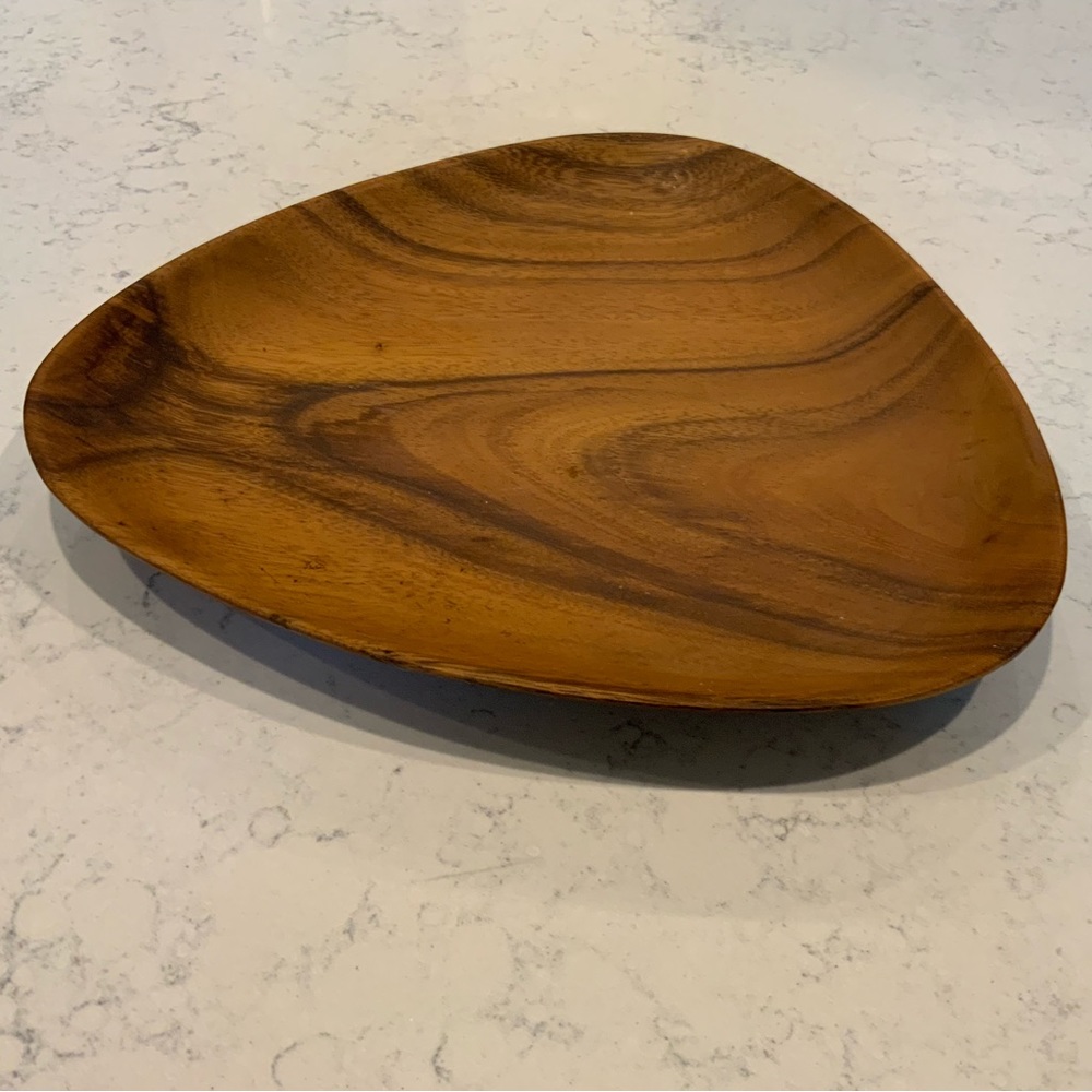 10” Bermudan Triangle Plate by Pacific Merchants